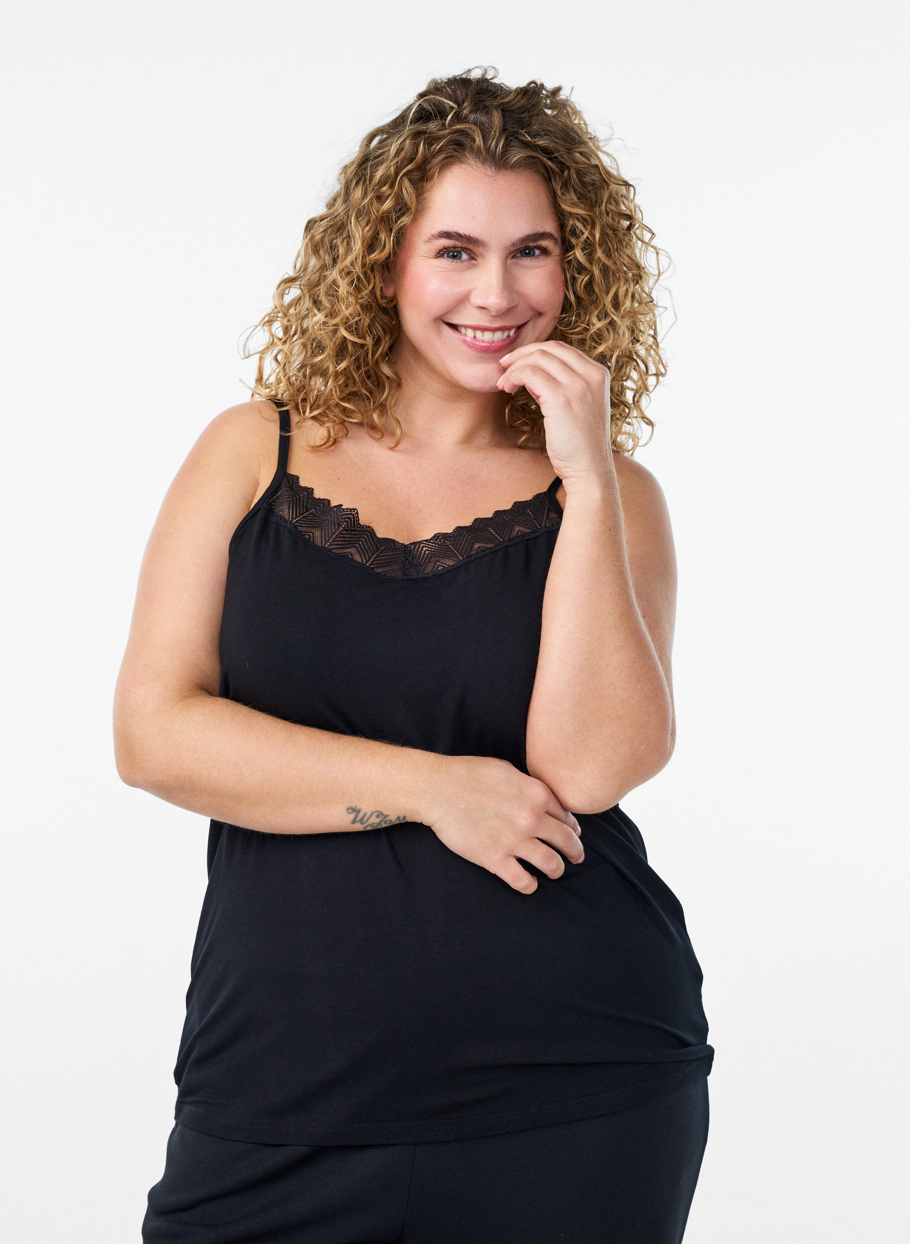 ZizziTop mit Spitzendetails und Spaghettitr&auml;gern, 0199, Model image number 0