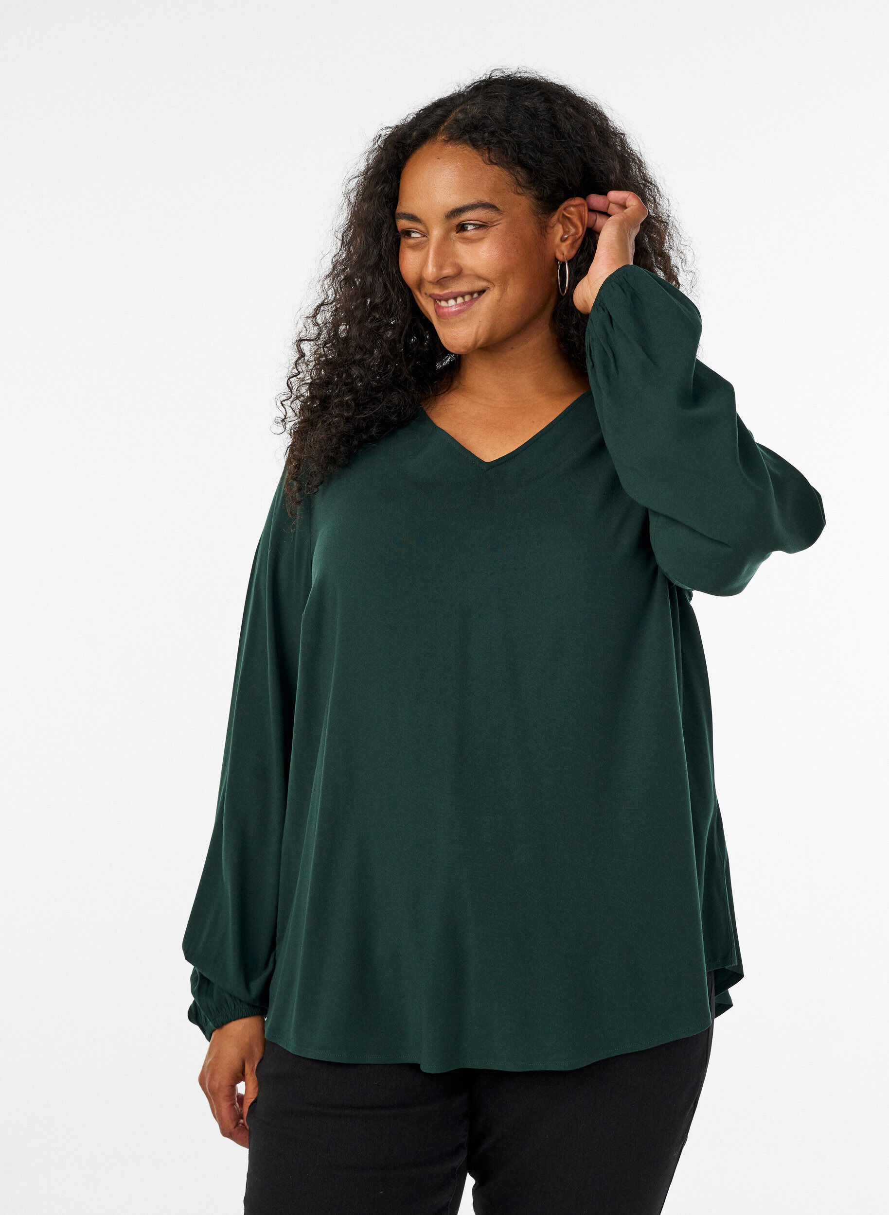 ZizziBluse aus Viskose mit V-Ausschnitt und abgerundetem Saum, Gr&uuml;n, Model image number 0