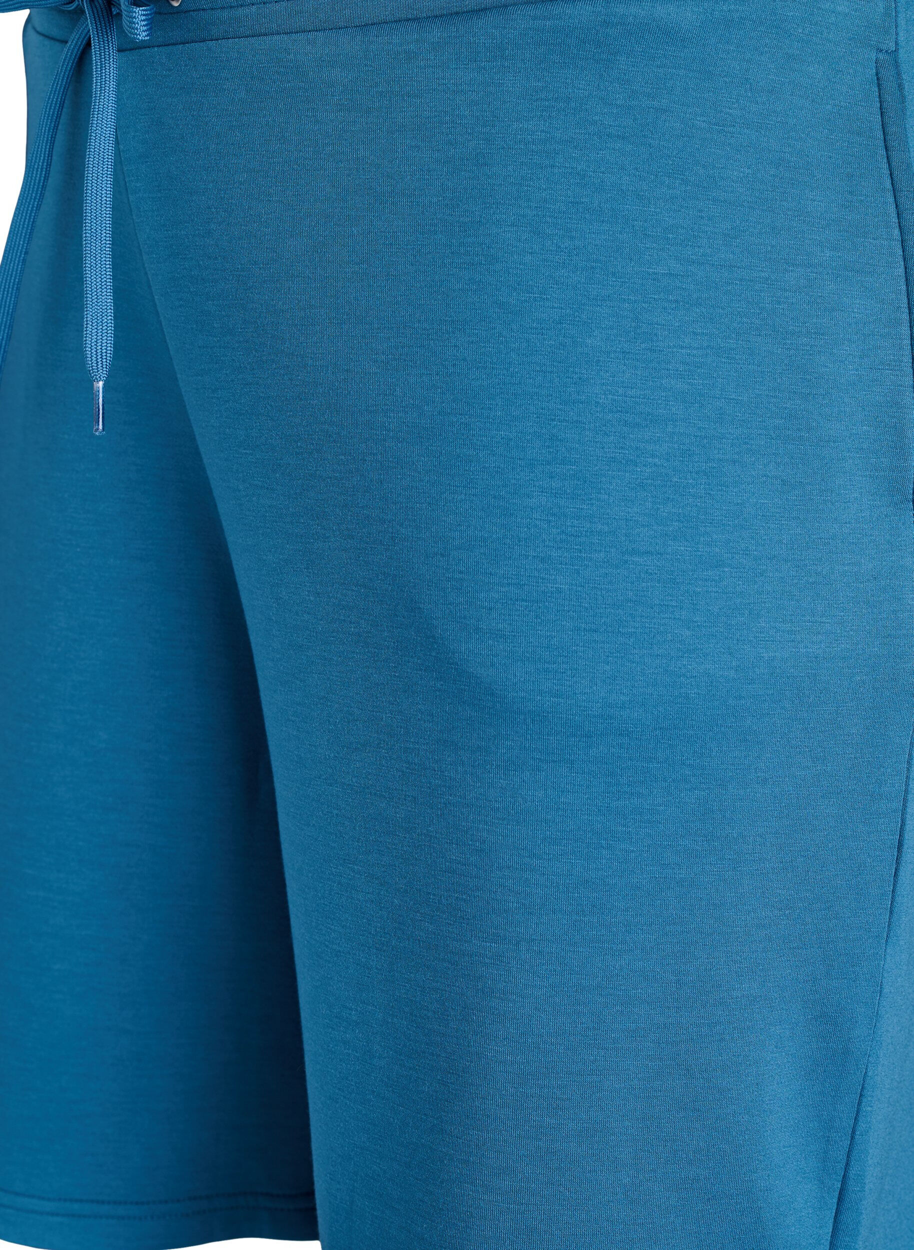 ZizziShorts aus Modalmischung mit Taschen, Petrol, Packshot image number 2