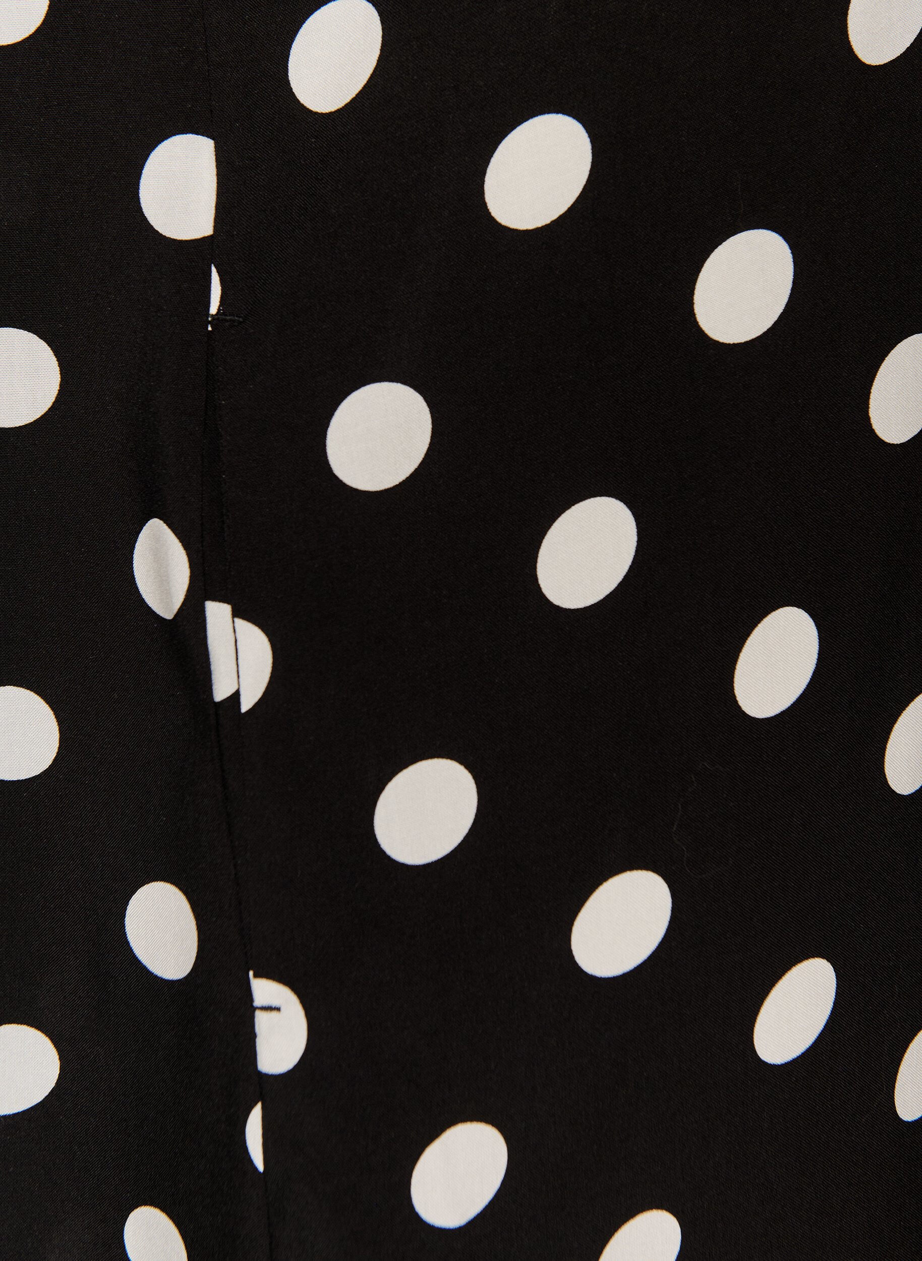 ZizziLocker geschnittenes langes Hemd aus Viskose, Vanille, Packshot image number 3