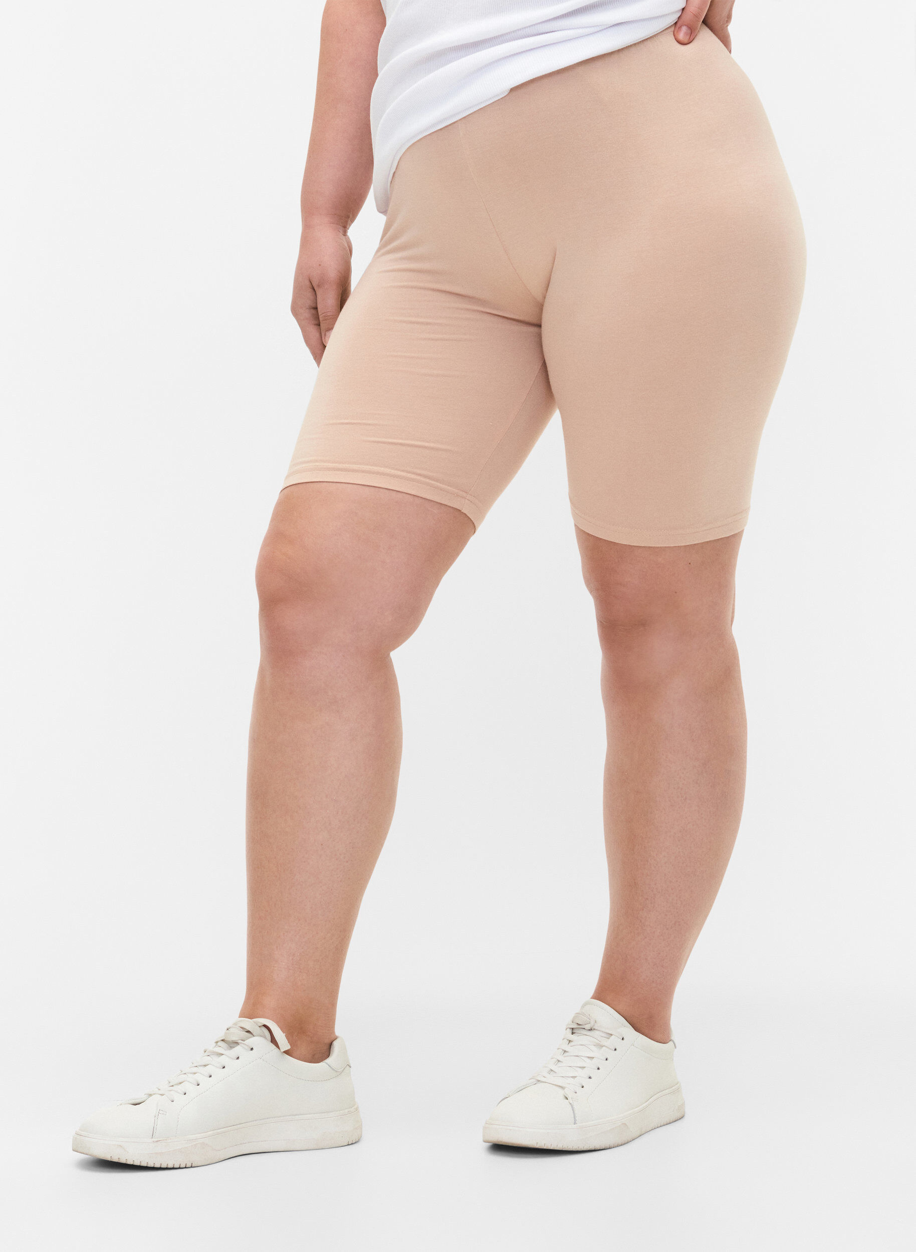 Einfarbige Basic Radlershorts, Beige, Model