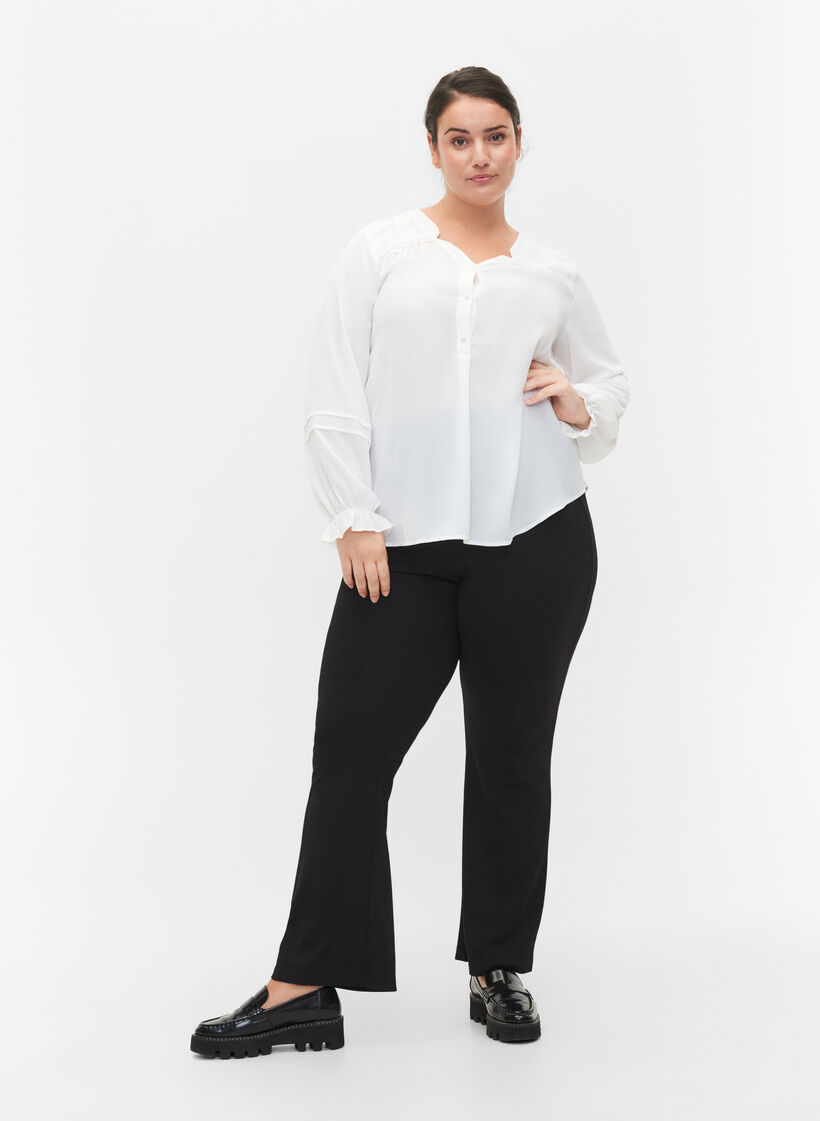 Bluse mit langen &Auml;rmeln und Knopfverschluss, Bright White, Model image number 3