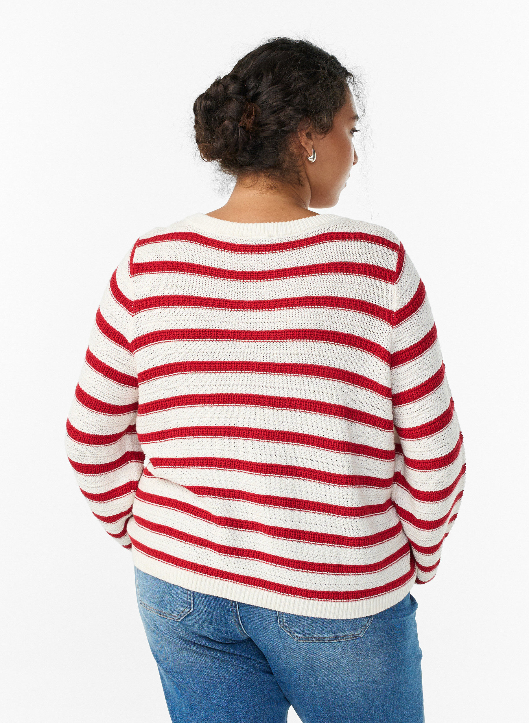 ZizziStrickjacke mit Strukturstrick und dekorativen Kn&ouml;pfen, Rot, Model image number 2