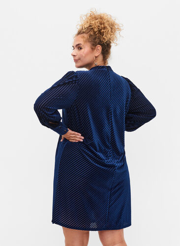 Strukturiertes Kleid aus Velours, Evening Blue, Model image number 1
