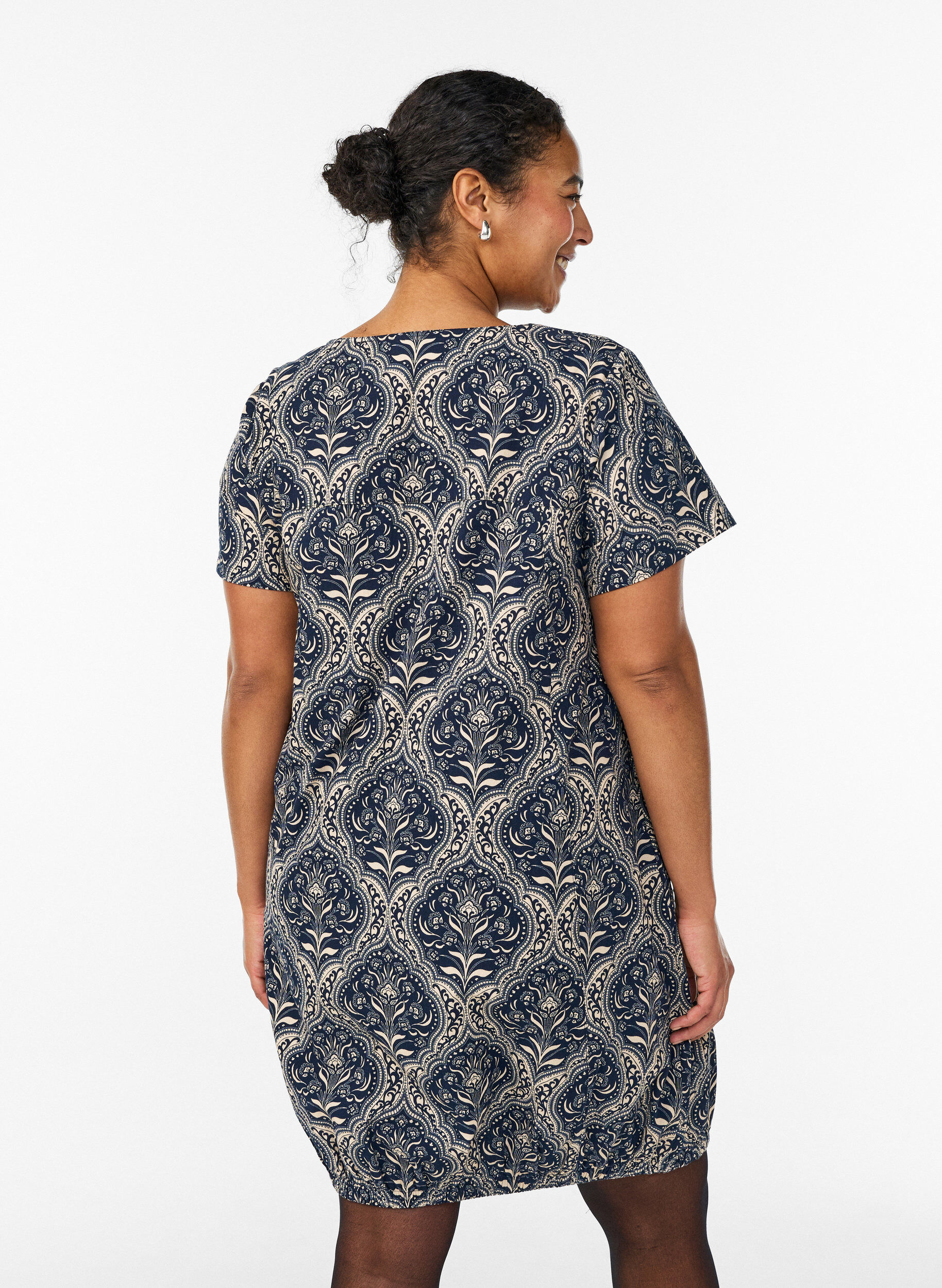 ZizziKurz&auml;rmliges Baumwollkleid mit Print, Blau, Model image number 2