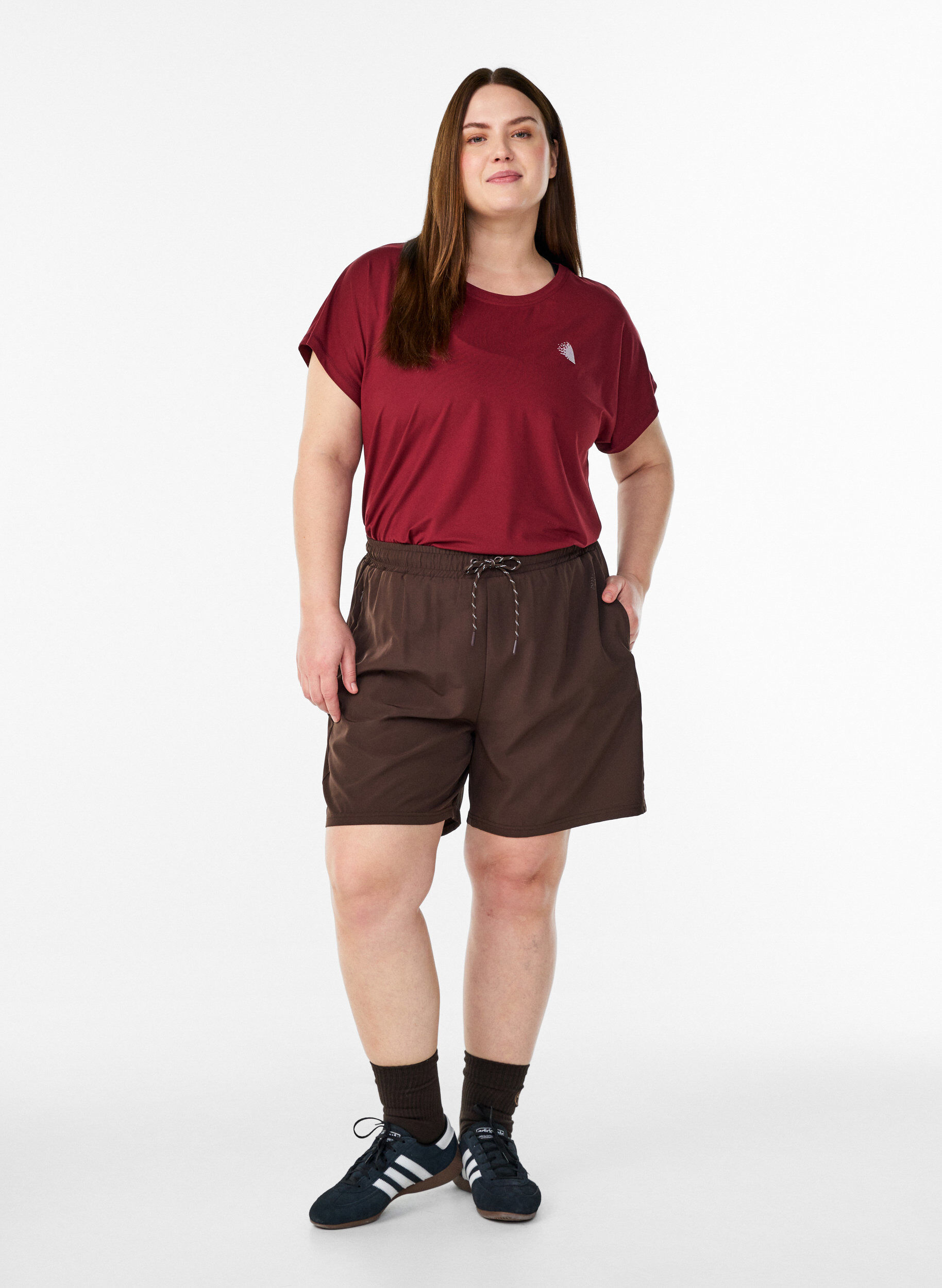 ZizziTrainingsshorts mit Innenhose und Handytasche, Braun, Model image number 1