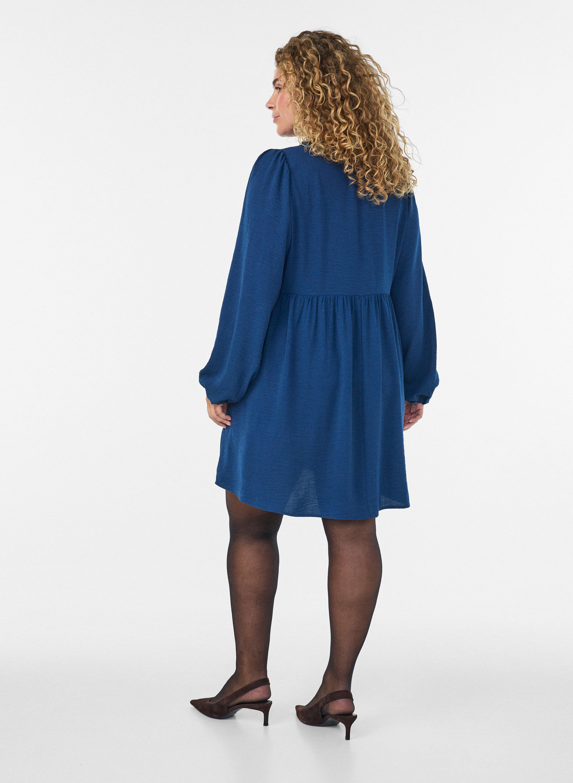 ZizziA-Linien-Kleid mit Empire-Linie, Blau, Model image number 2