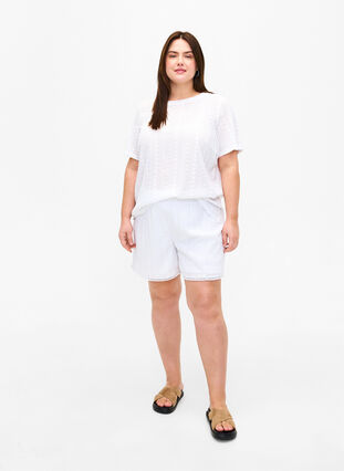 Kurze Hosen mit Strukturmuster, Bright White, Model image number 3