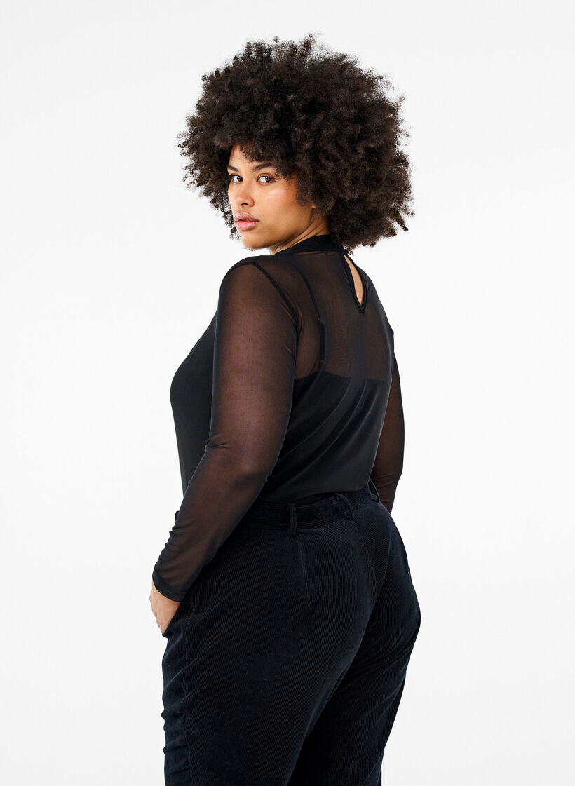 Enganliegende Mesh-Bluse mit langen &Auml;rmeln, Schwarz, Model