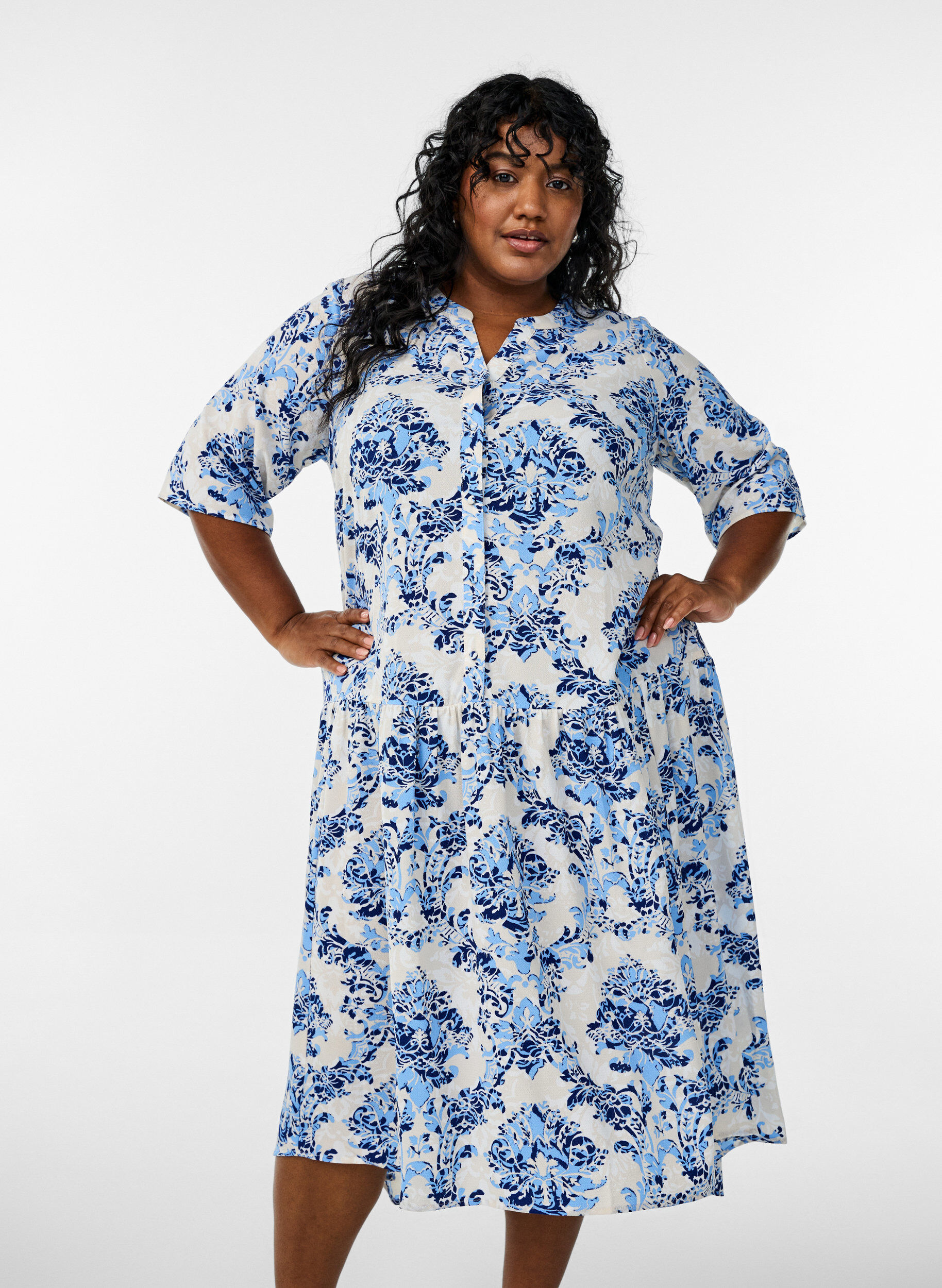 A-Linien-Midi-Kleid mit kurzen &Auml;rmeln, Beige, Model