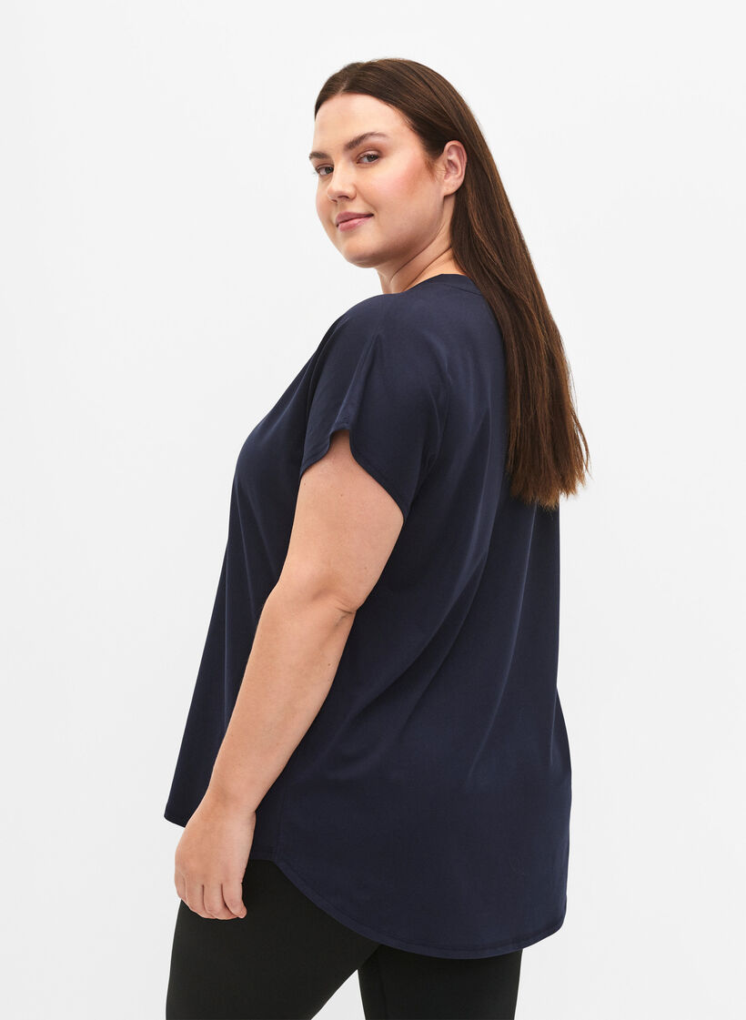 Trainings-T-Shirt mit V-Ausschnitt, Night Sky, Model image number 1