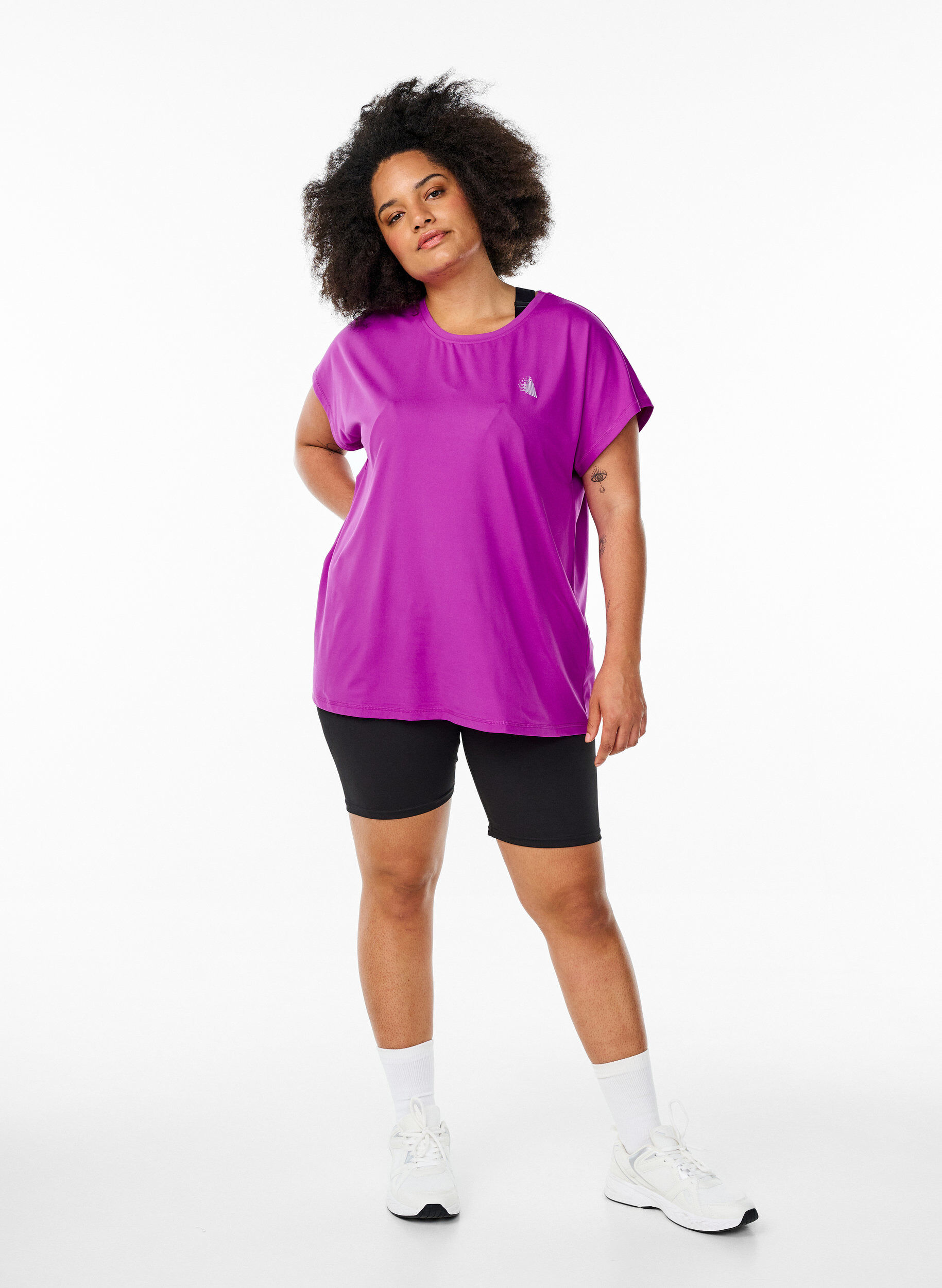 ZizziEinfarbiges Trainings-T-Shirt, Lila, Model image number 1