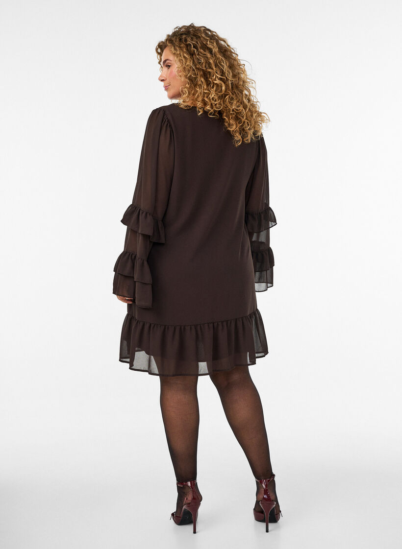 Kurzes Kleid mit transparenten R&uuml;schen&auml;rmeln, Braun, Model image number 2