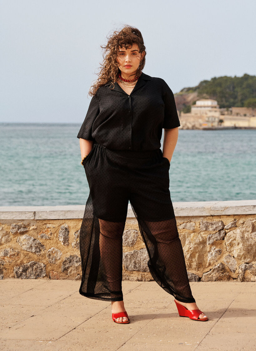 Lockere Hose aus Chiffon mit Punkten, Schwarz, Image