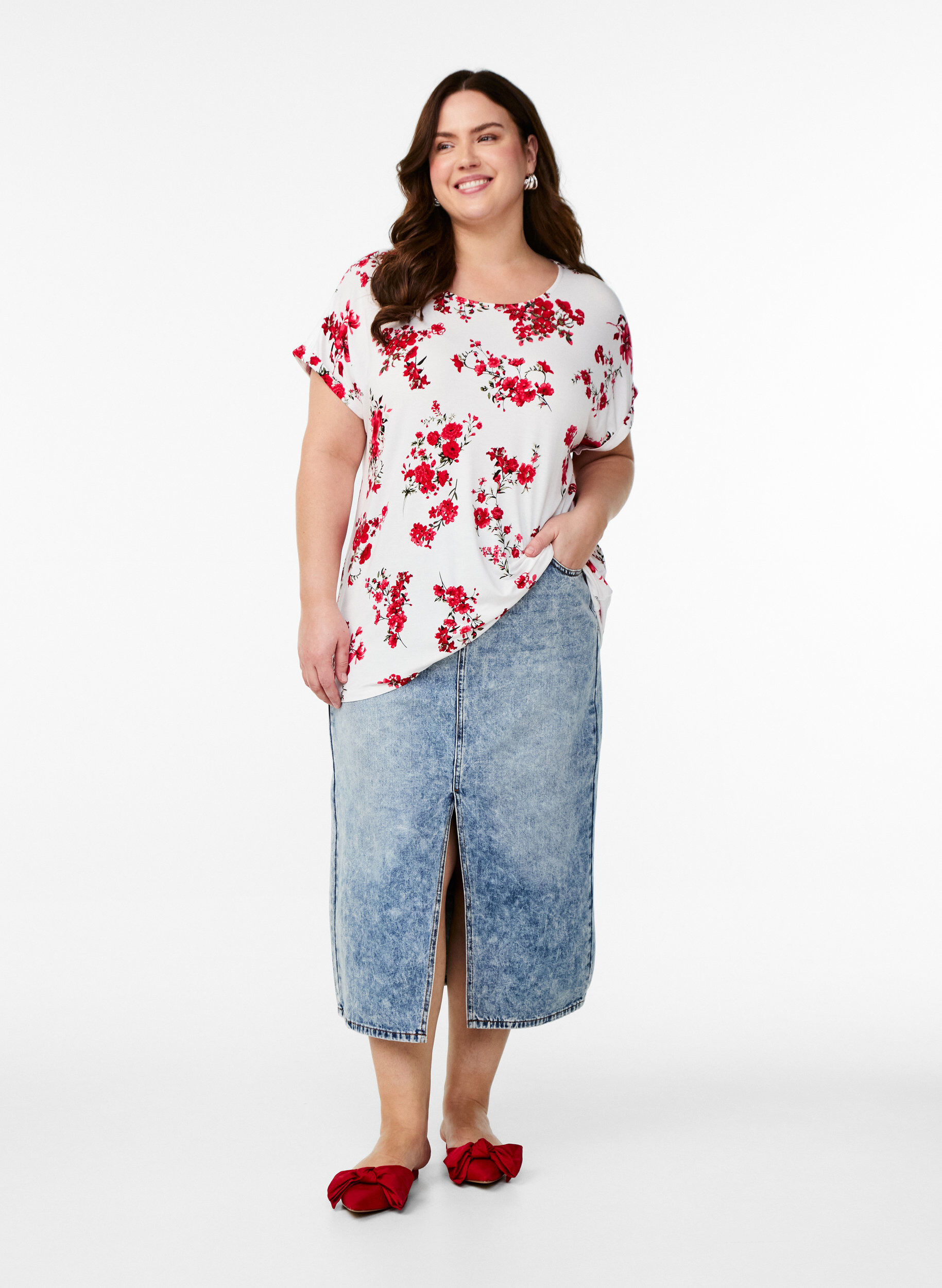 ZizziT-Shirt mit floralem Print, Rot, Model image number 1