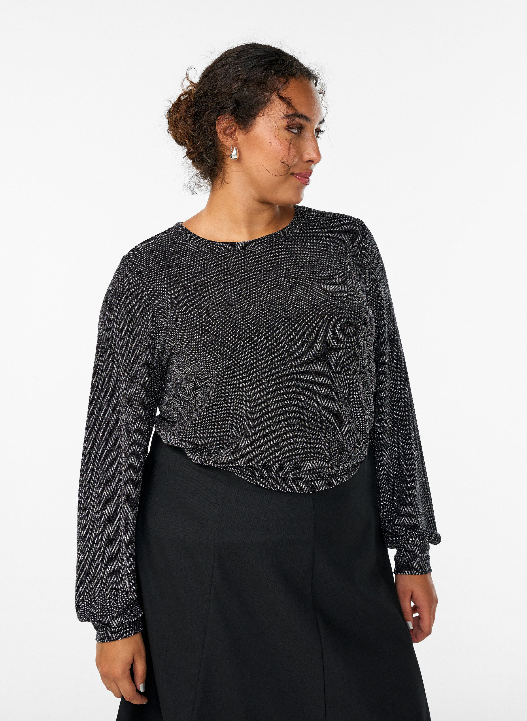 Bluse mit Fischgr&auml;tenmuster und Glitzerfaden, Schwarz, Model