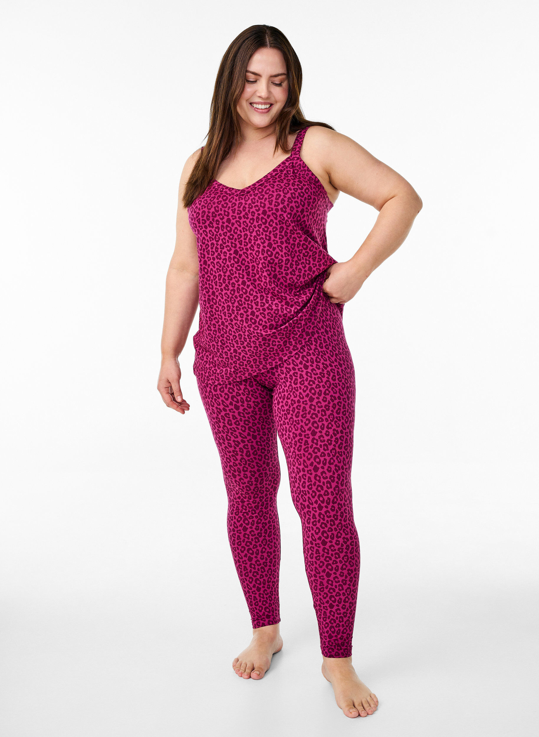 ZizziNachthemd mit Tr&auml;gern und V-Ausschnitt, Pink, Model image number 1