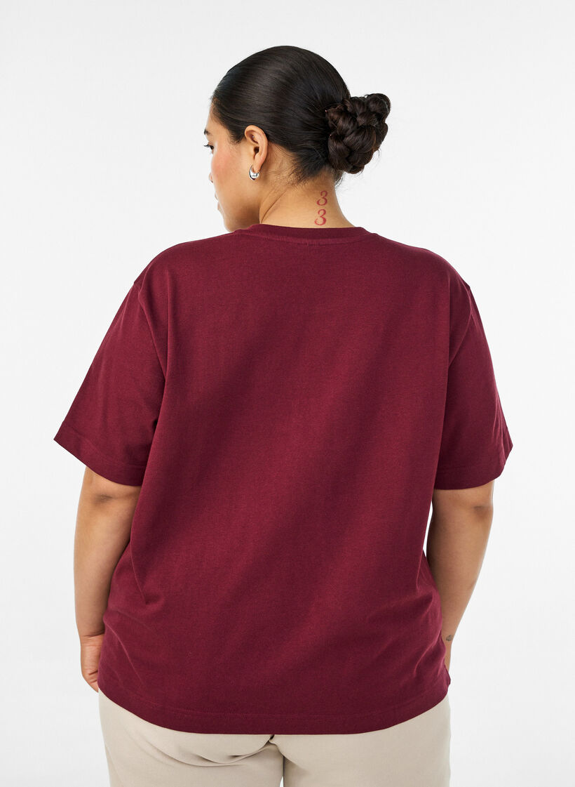 Kastiges T-Shirt aus Baumwolle, Rot, Model image number 2