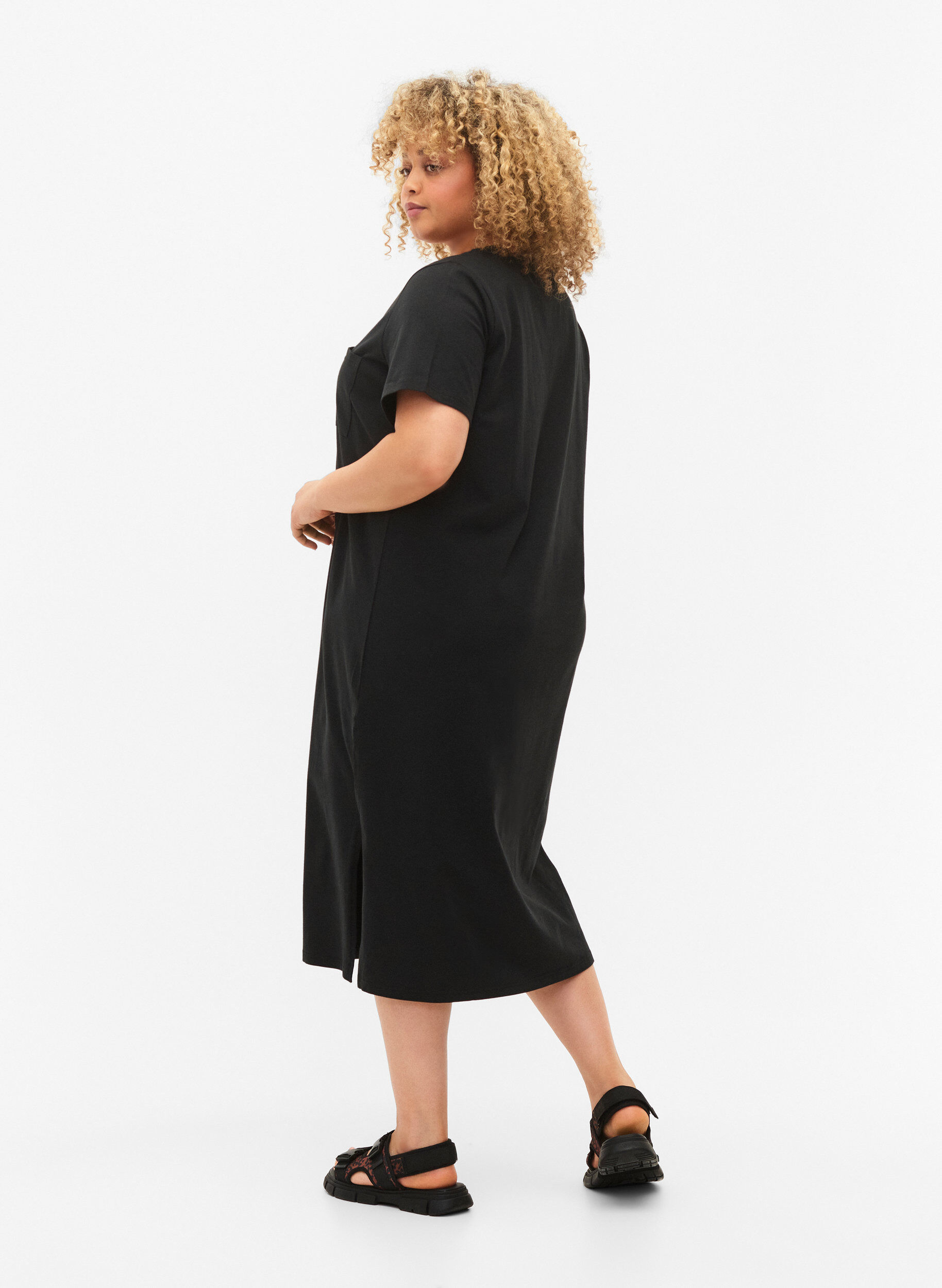 ZizziKurz&auml;rmeliges Baumwollkleid mit Schlitz, Black, Model image number 1