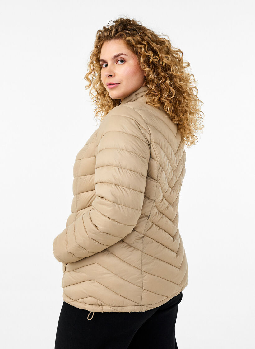 Leichte Jacke mit Taschen, Braun, Model image number 2