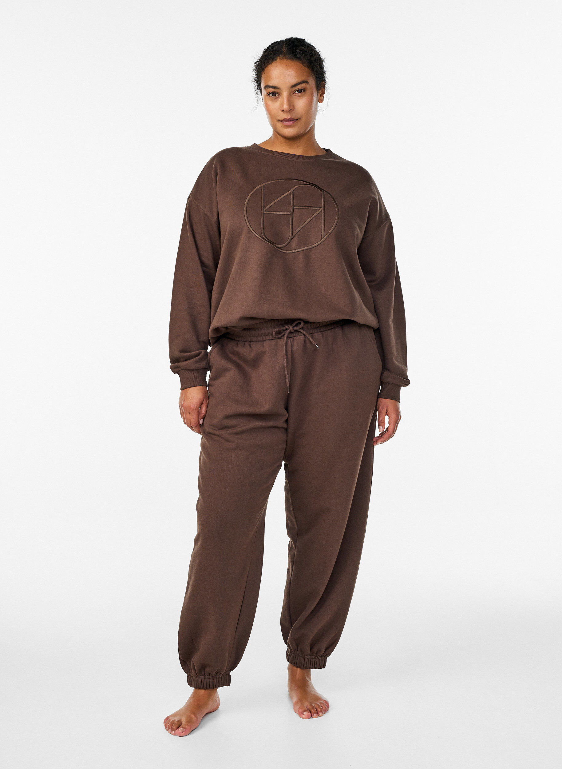 ZizziSweatshirt mit Motiv, Braun, Model image number 1