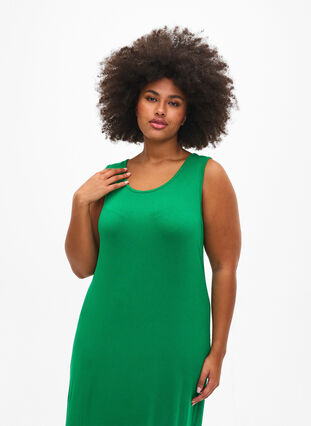 Ärmelloses geripptes Kleid aus Viskose, Jolly Green, Model image number 2