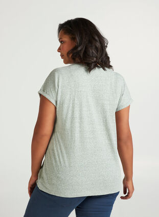 Meliertes T-Shirt aus Baumwolle, Green Mélange, Model image number 1