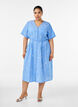 Hemdblusenkleid aus Baumwolle mit gestickten Blumen, Blau, Model image number 0
