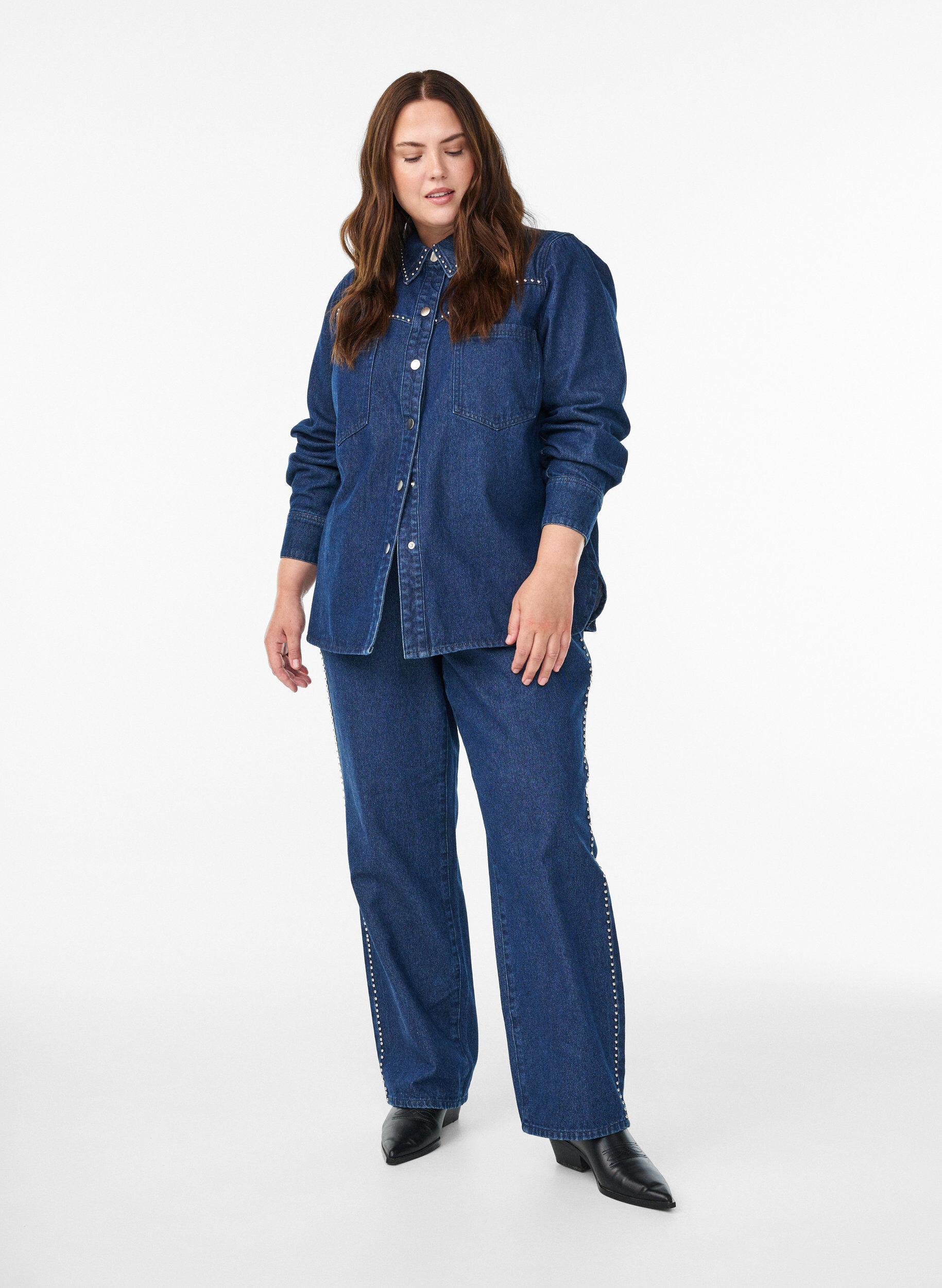 ZizziJeansbluse mit Nieten, Blau, Model image number 1