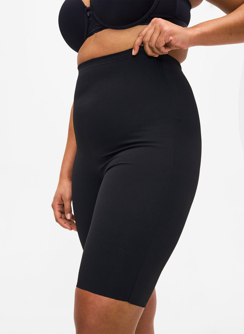 Leichte Formw&auml;sche lange Shorts, Schwarz, Model image number 2