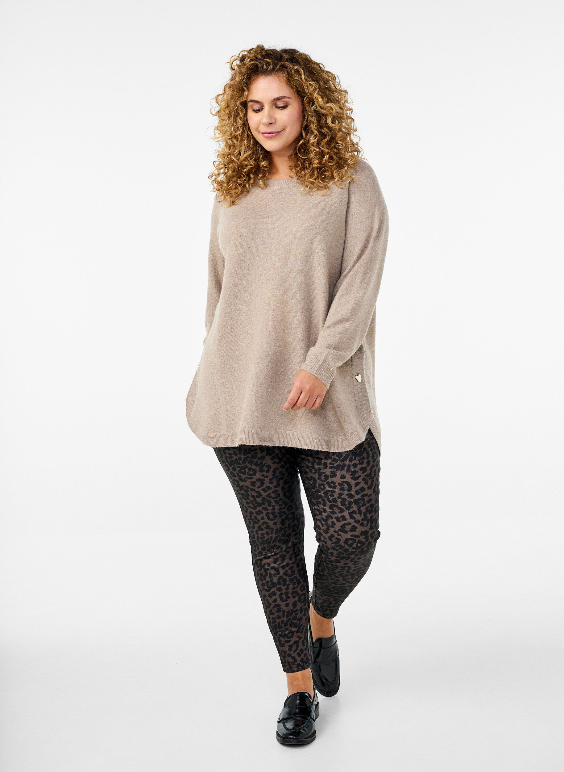 ZizziBeschichtete Leggings mit Leopardenmuster und verk&uuml;rzter L&auml;nge, Braun, Model image number 1