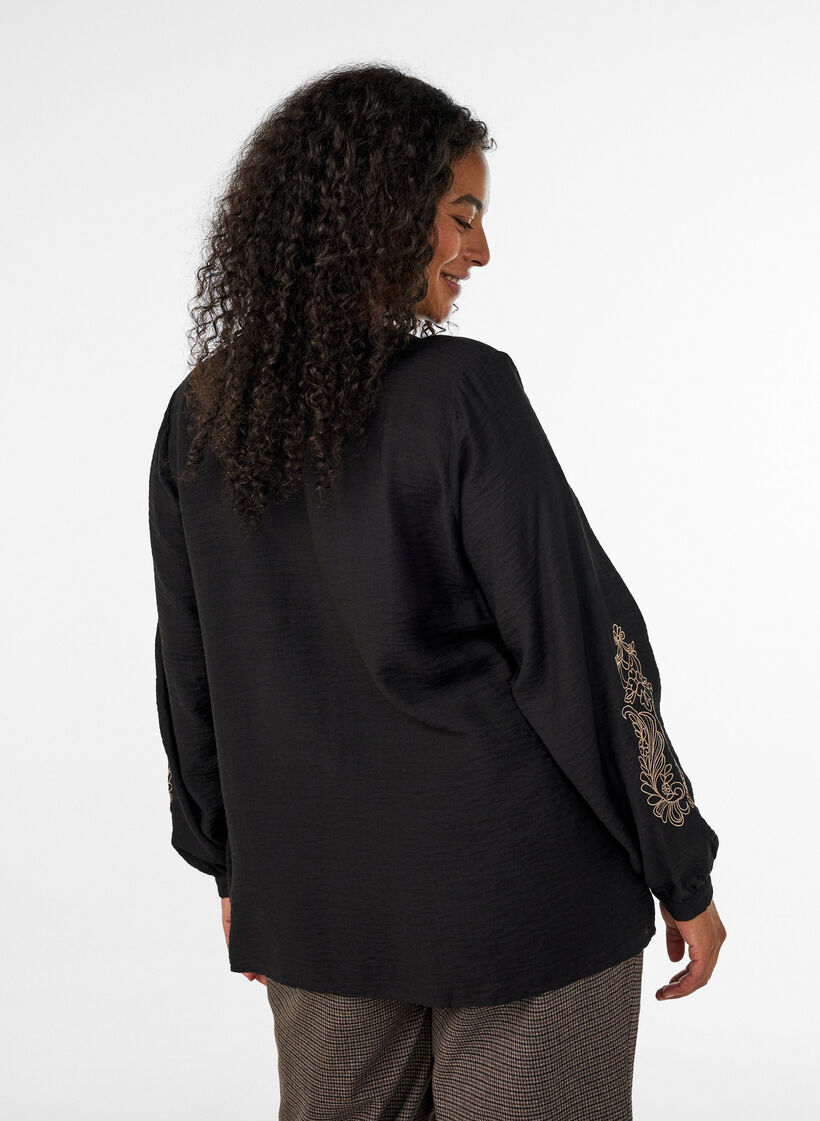Bluse aus Viskose mit bestickten &Auml;rmeln, Schwarz, Model image number 2