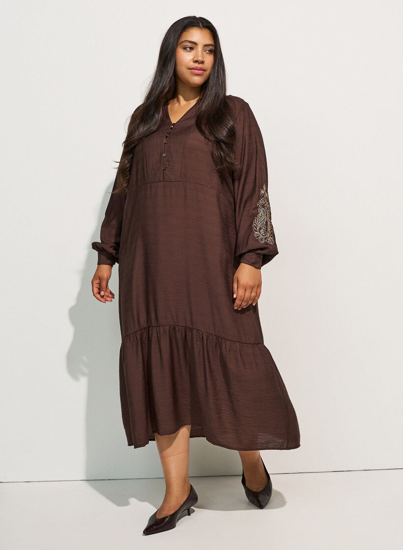 Kleid aus Viskose mit Stickerei und Stufenvolants, Braun, Model image number 0