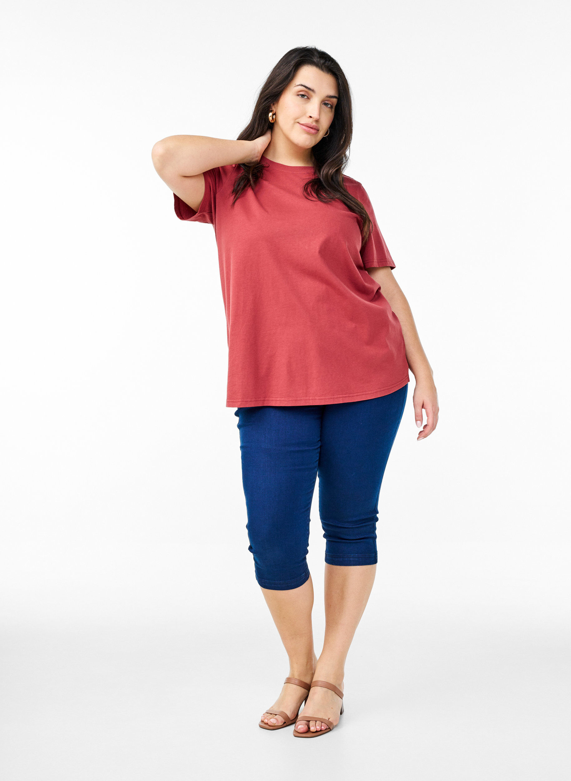 ZizziBasic-T-Shirt aus Baumwolle mit Rundhalsausschnitt, Rot, Model image number 1