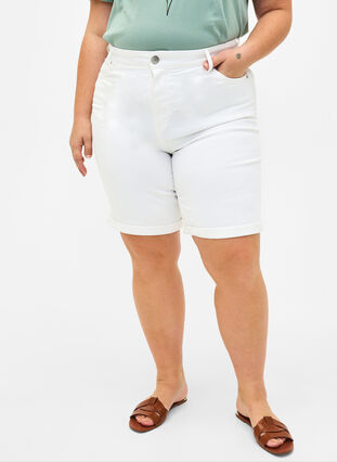 Eng anliegende Denim-Shorts mit hoher Taille, Bright White, Model image number 2