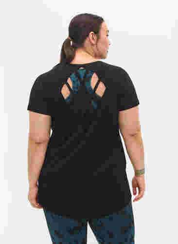 Trainings-T-Shirt aus Viskose mit Rückenausschnitt, Black, Model image number 1