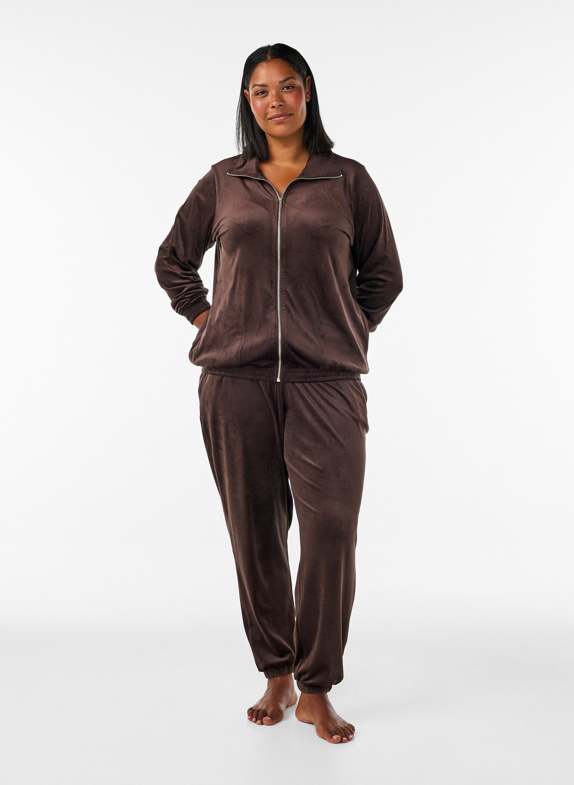 ZizziWeicher Cardigan aus Velours mit Rei&szlig;verschluss und hohem Kragen, Braun, Model image number 1