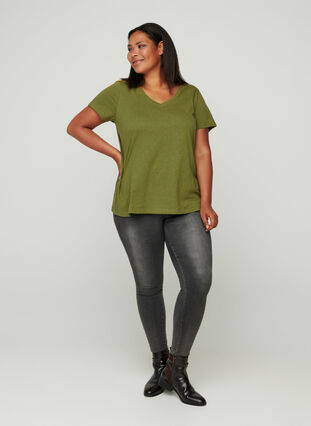T-Shirt mit V-Ausschnitt, Green, Model image number 2