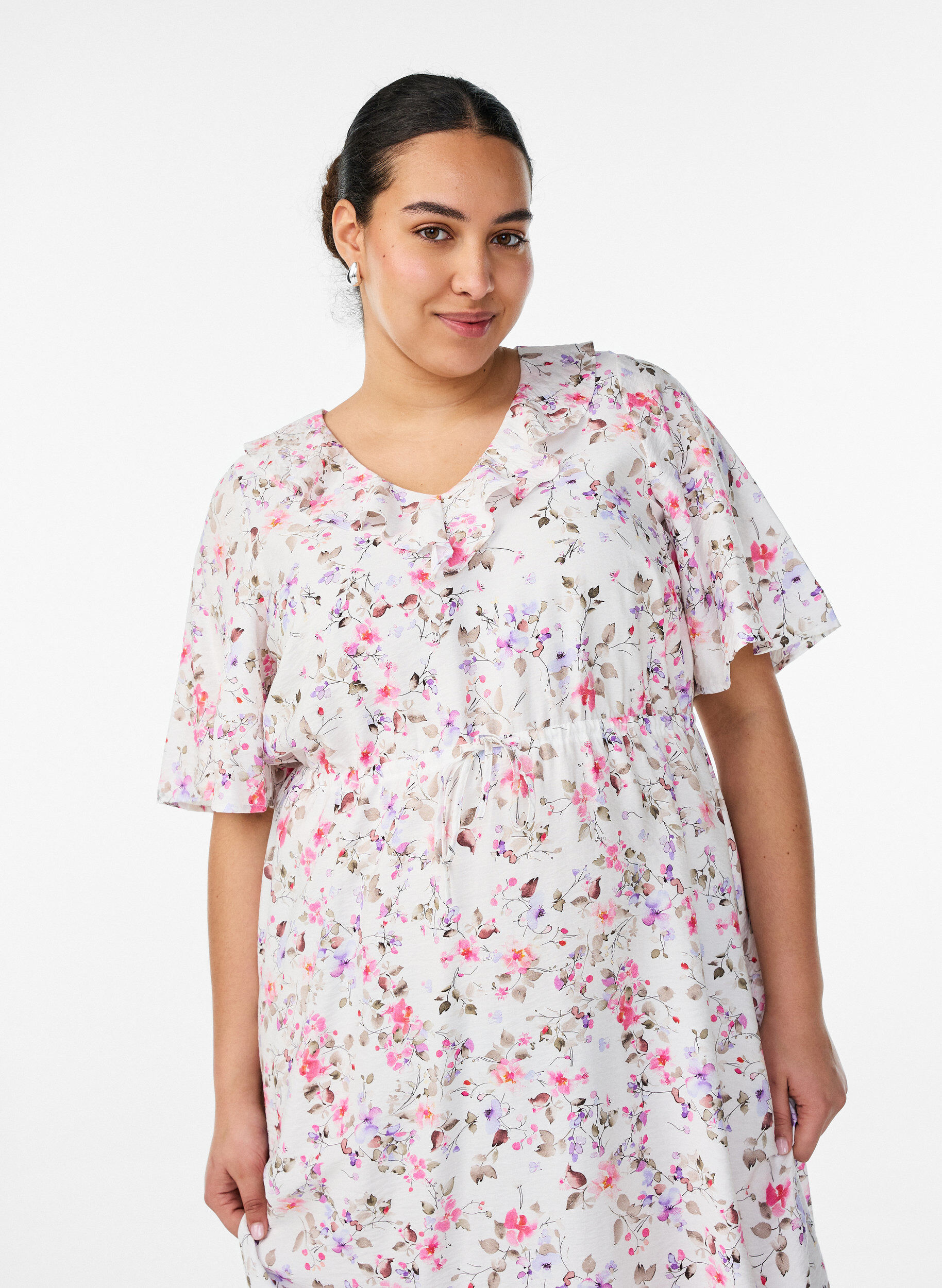 ZizziMidikleid aus Viskose mit gebl&uuml;mtem Muster und R&uuml;schenkragen, Vanille, Model image number 2