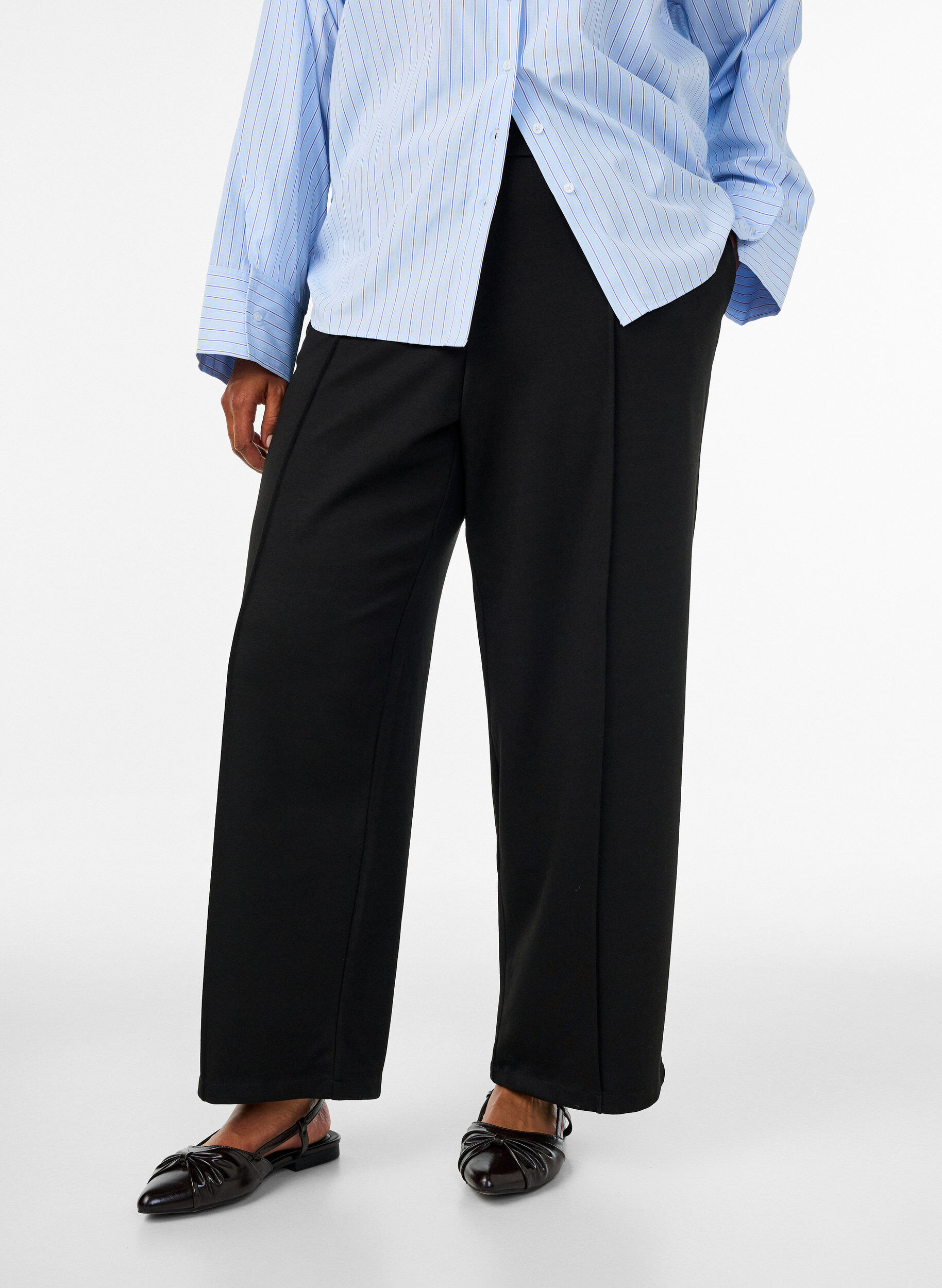 ZizziLockere Hose aus Jersey mit hoher Taille, Schwarz, Model image number 2