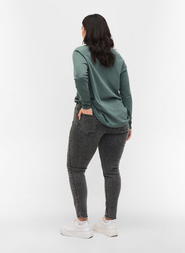 Super Slim Amy Jeans mit hoher Taille, Grey Denim, Model image number 1