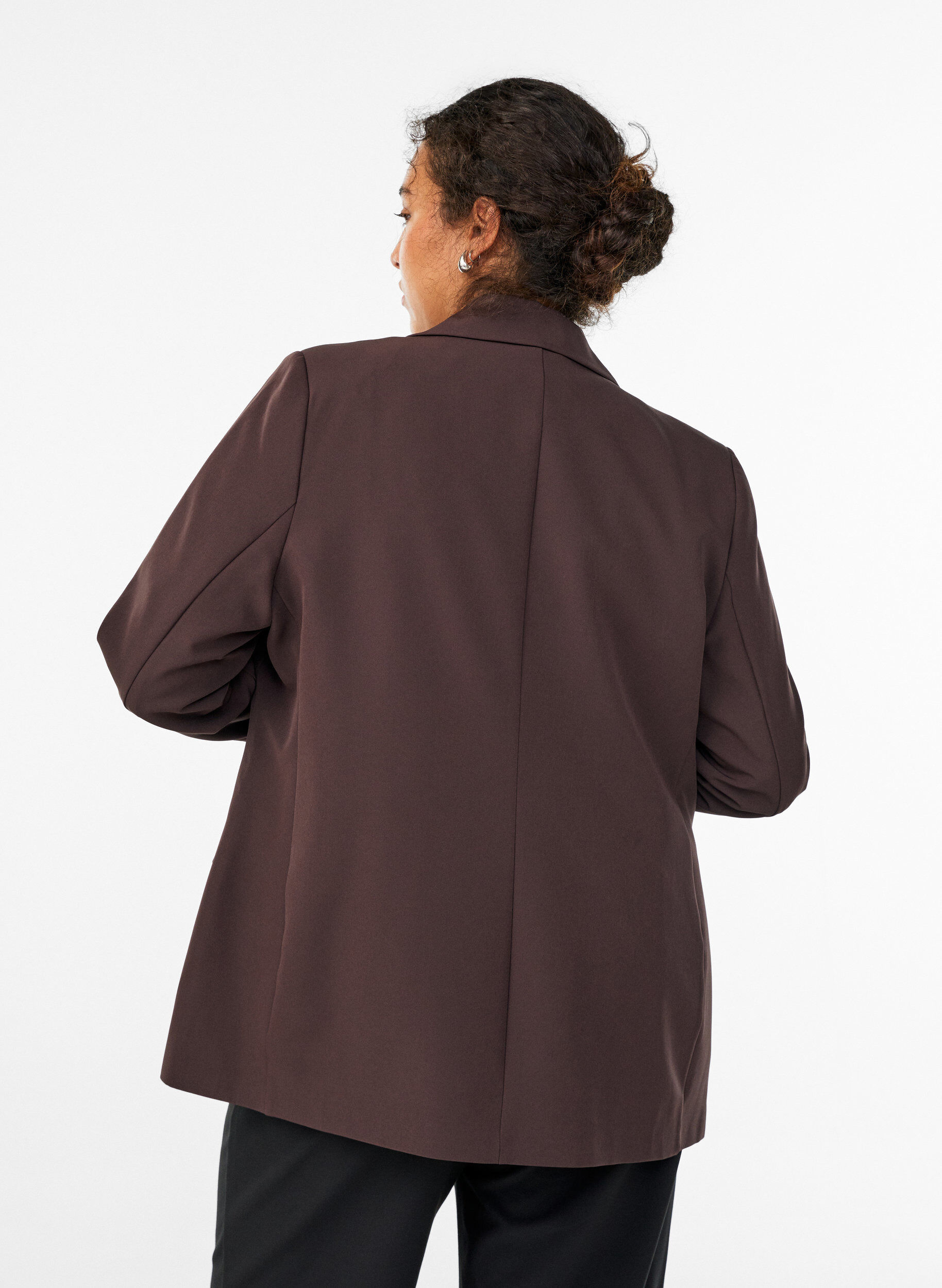 ZizziKlassischer Blazer mit Knopfverschluss, Braun, Model image number 2