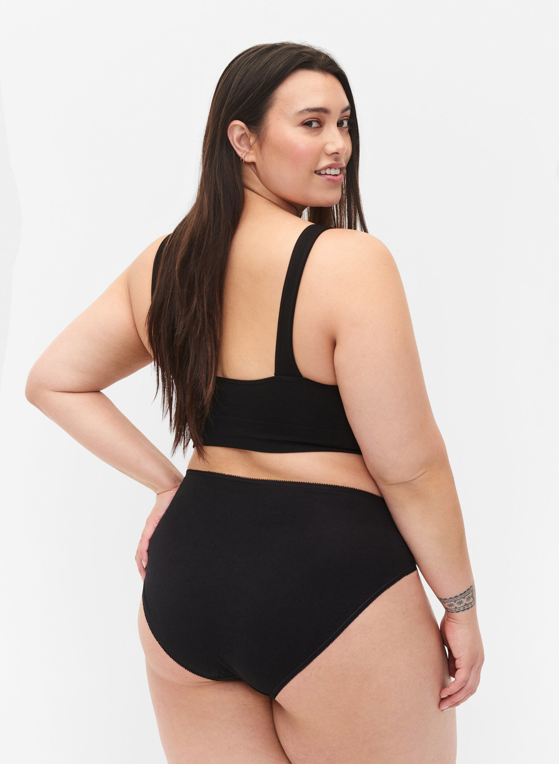 Zizzi5er-Pack Slips mit regul&auml;rer Taillenh&ouml;he, Black, Model image number 1