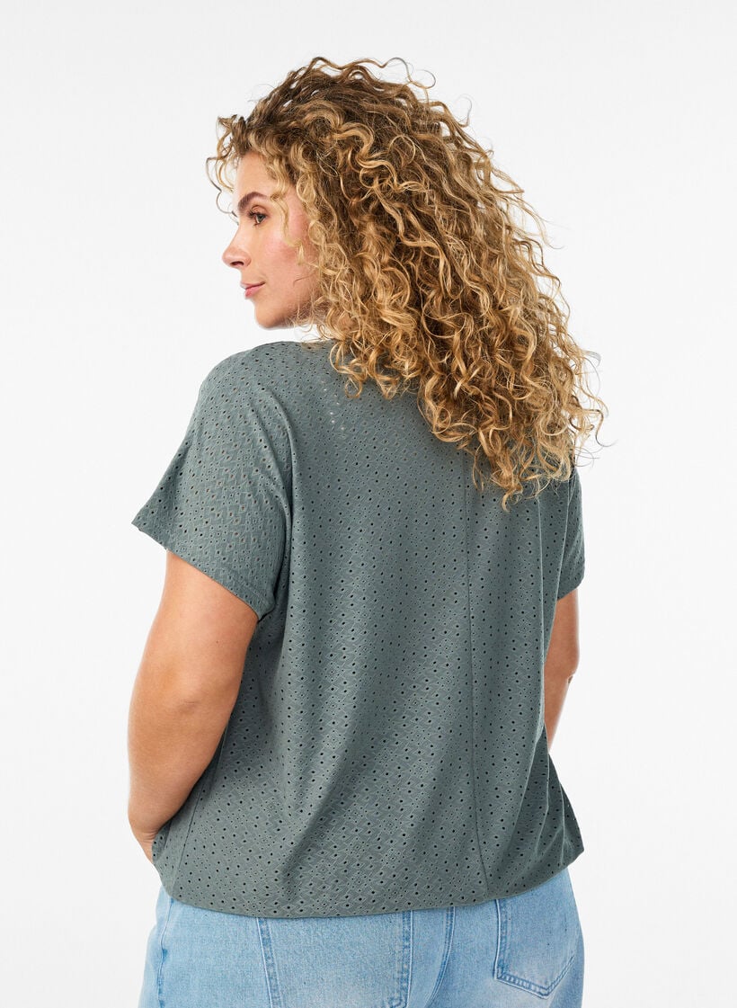 Bluse mit Lochstickerei und Ballon&auml;rmeln, Gr&uuml;n, Model image number 2