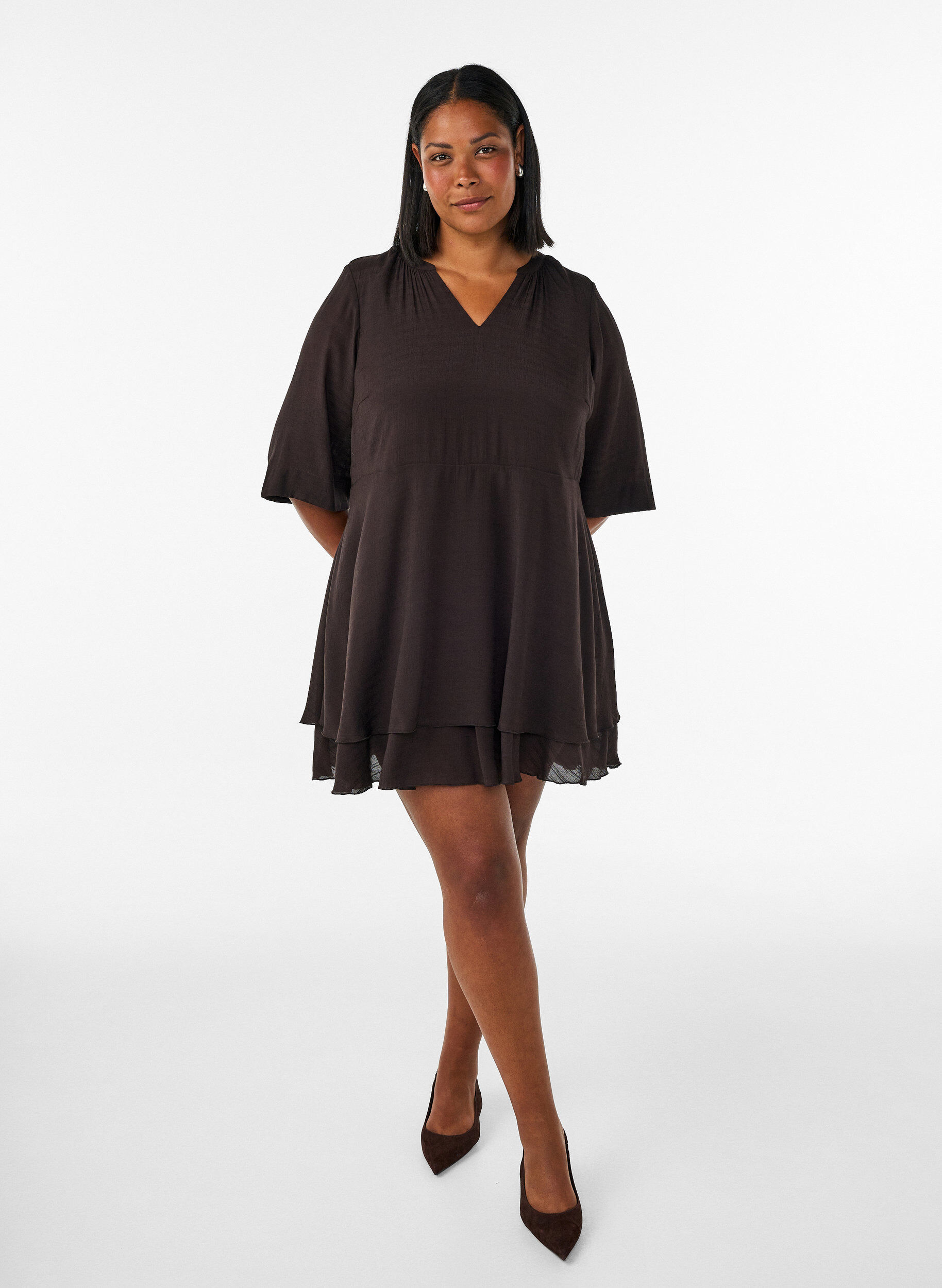 ZizziA-Linien-Kleid mit gestuften R&uuml;schen, Braun, Model image number 1