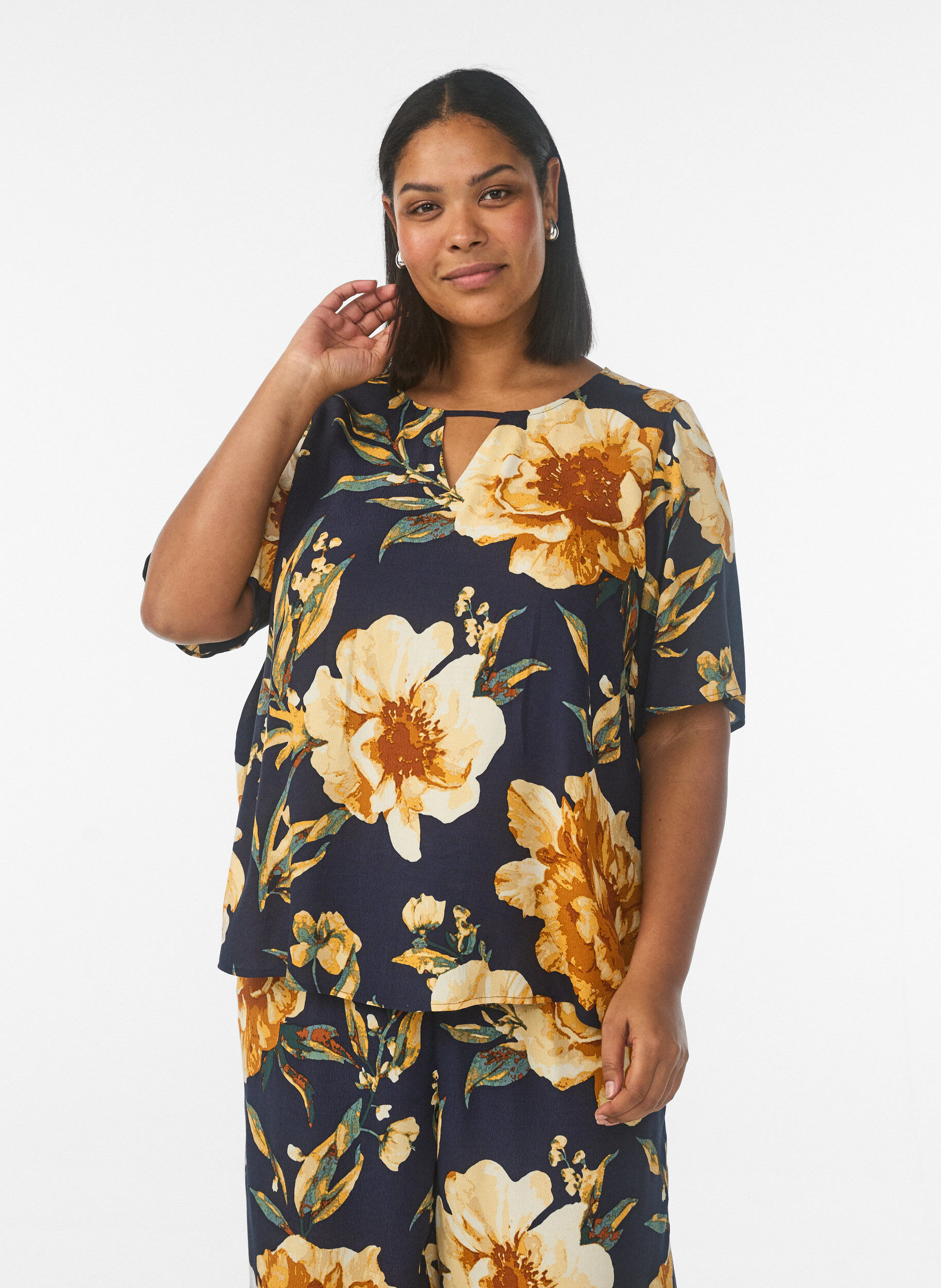 ZizziKurz&auml;rmelige Bluse aus Viskose mit Print, Blau, Model image number 0