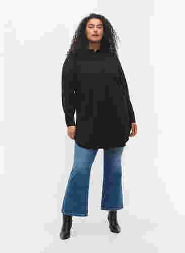 Langes Hemd aus Viskosemischung, Black, Model image number 2