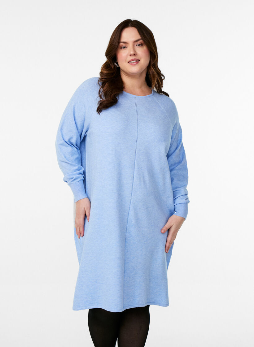 Strickkleid mit Rundhalsausschnitt und Strickmuster, Della R. Blue Mel., Model image number 0