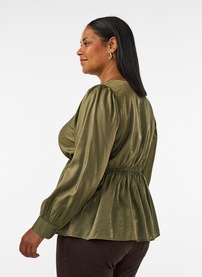 Gl&auml;nzende Bluse aus Viskose mit Peplum-Effekt, Gr&uuml;n, Model image number 2