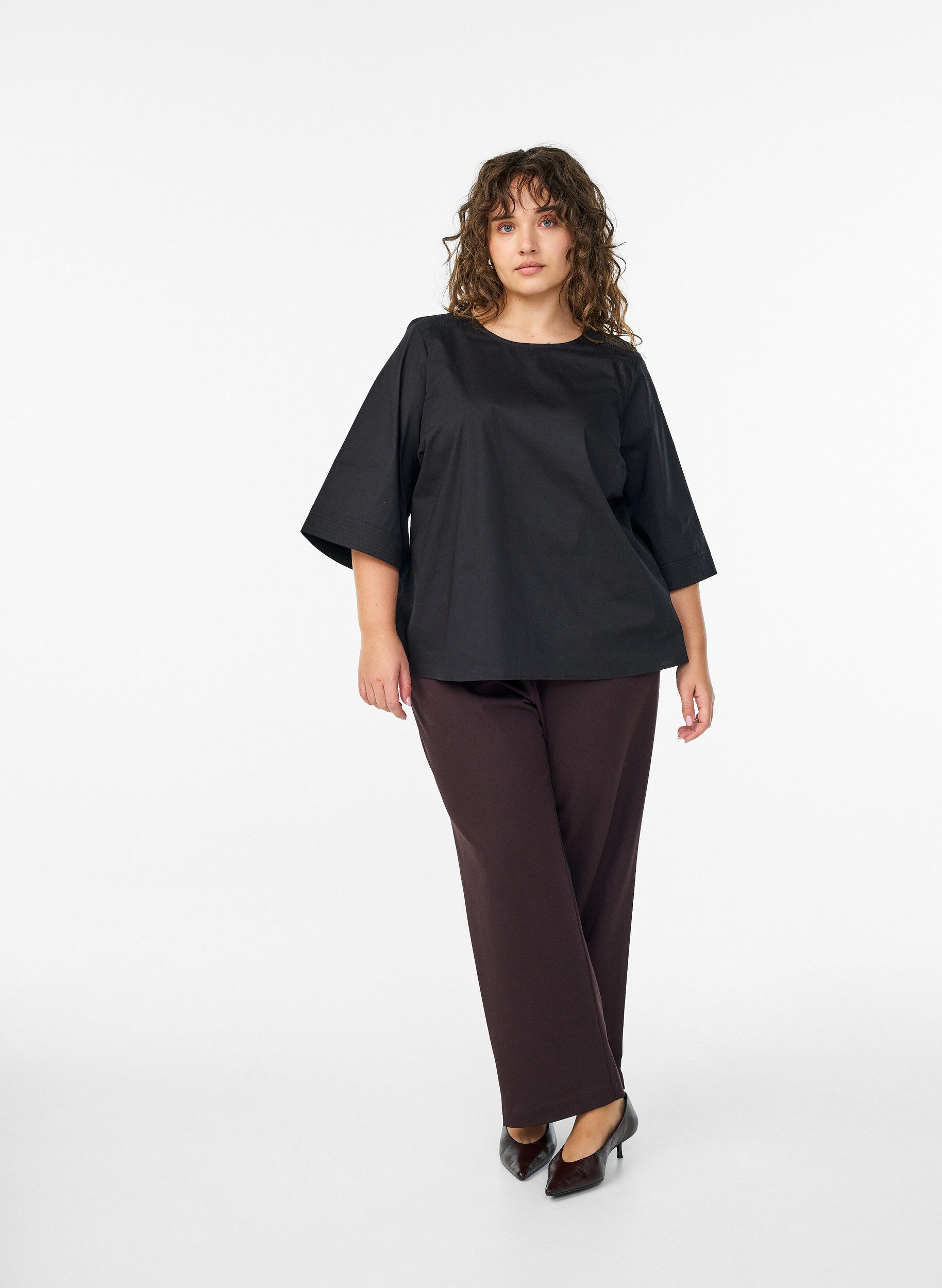 ZizziBluse mit Ziern&auml;hten und 3/4-&Auml;rmeln, Schwarz, Model image number 1